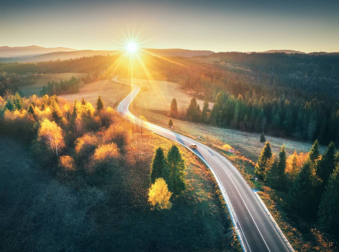 Vidējā ātruma radaru loma sastrēgumu samazināšanā un drošības uzlabošanā uz ceļa