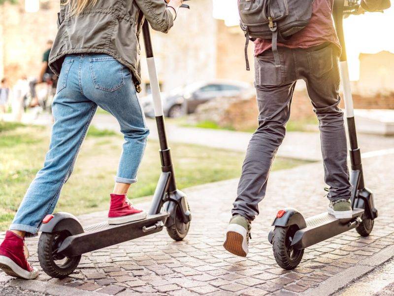 No Cik Gadiem Drīkst Vadīt Elektrisko Skrejriteni?