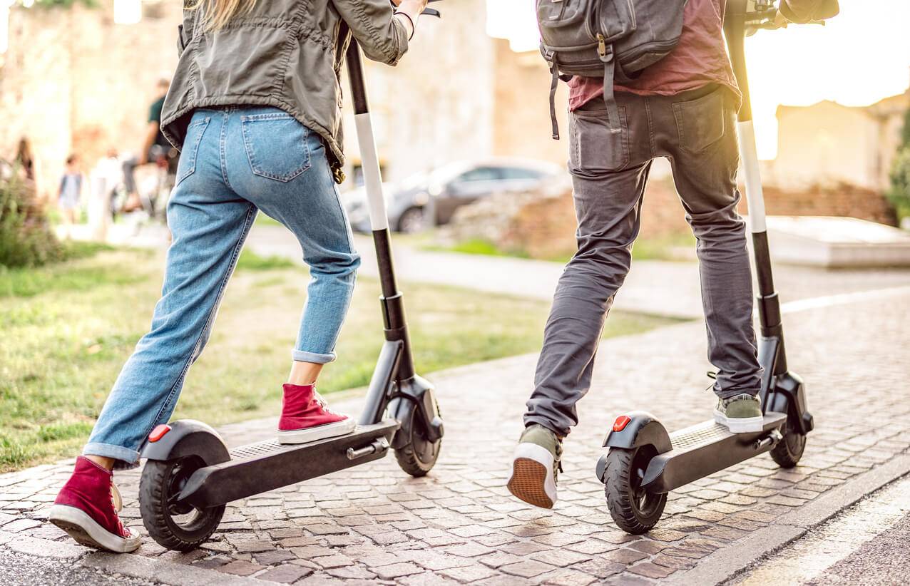 No Cik Gadiem Drīkst Vadīt Elektrisko Skrejriteni?